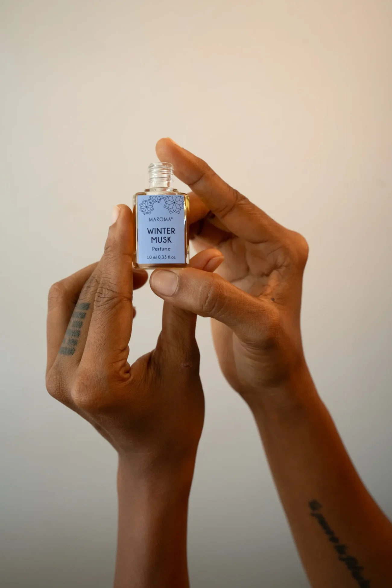 Winter Musk Perfume Oil - Image 6